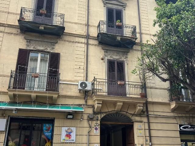 Magazzino in Via Volturno, Palermo - Foto 1