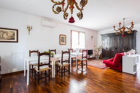 Villa in vendita a Reggio Emilia
