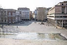 Negozio in {3}, Piazza Martiri del 7 Luglio - Foto 1