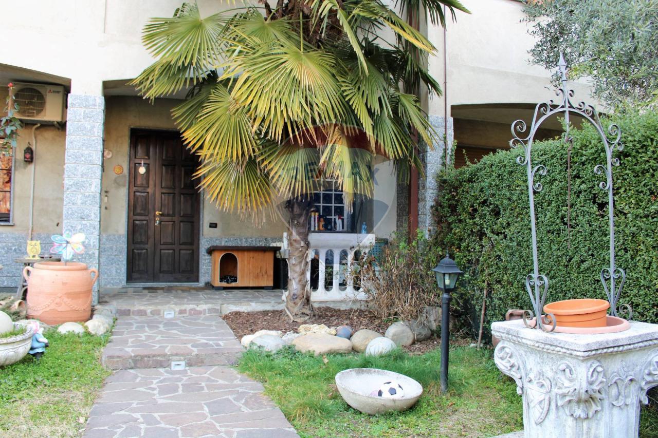 Villa a schiera in vendita a Cardano Al Campo