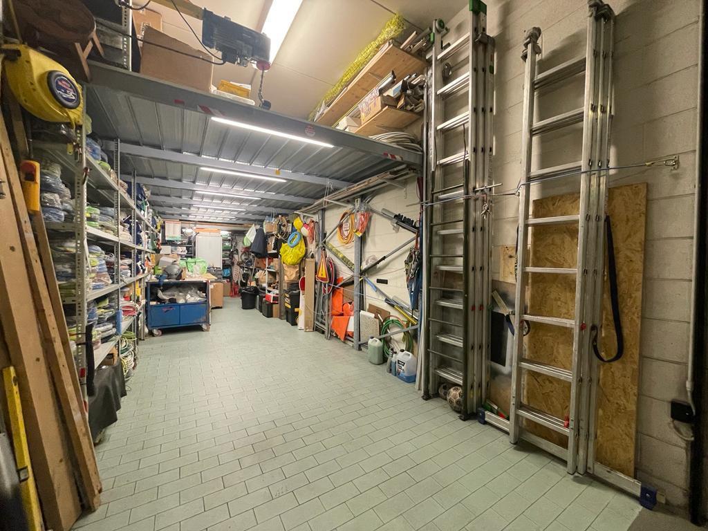 Parcheggio chiuso in Corso Europa , Genova, {3} - Foto 2