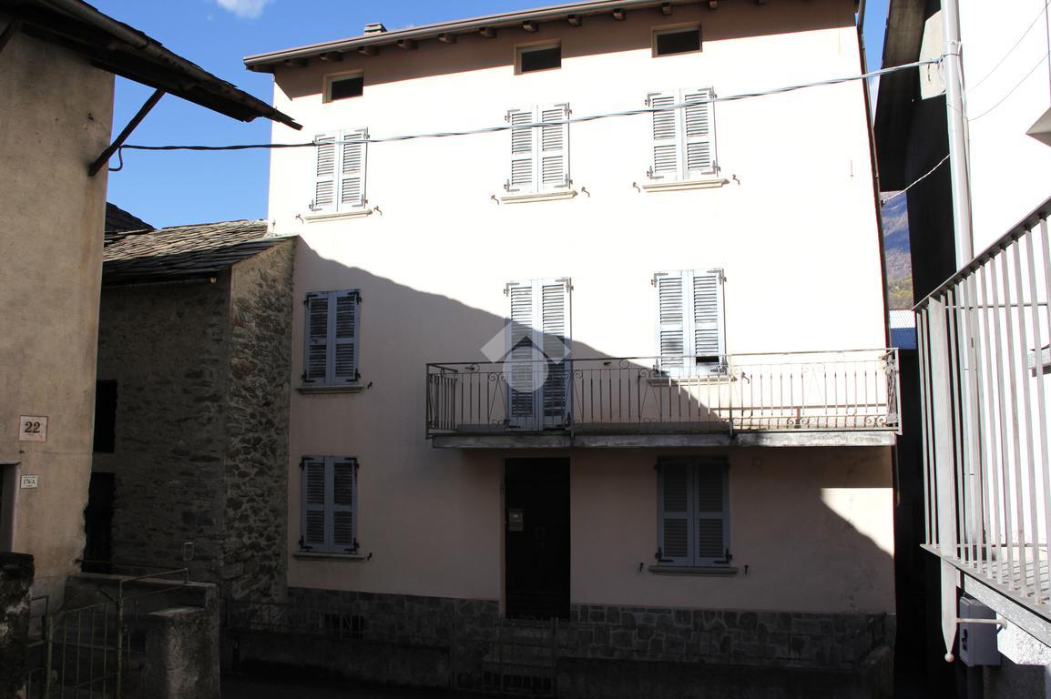 Casa indipendente in affitto a Talamona