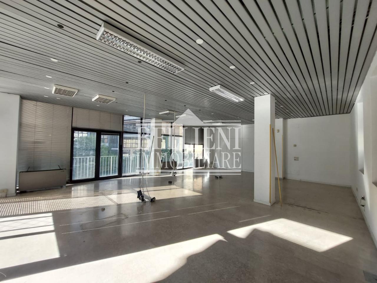 Ufficio in Piazzale Giuseppe Giusti, Vicenza, {3} - Foto 1