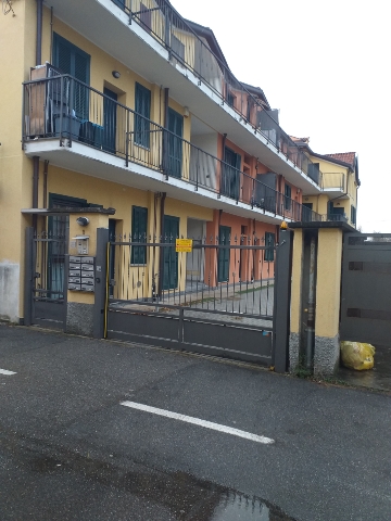 2-room flat in Via Guglielmo Marconi, Origgio - Photo 1