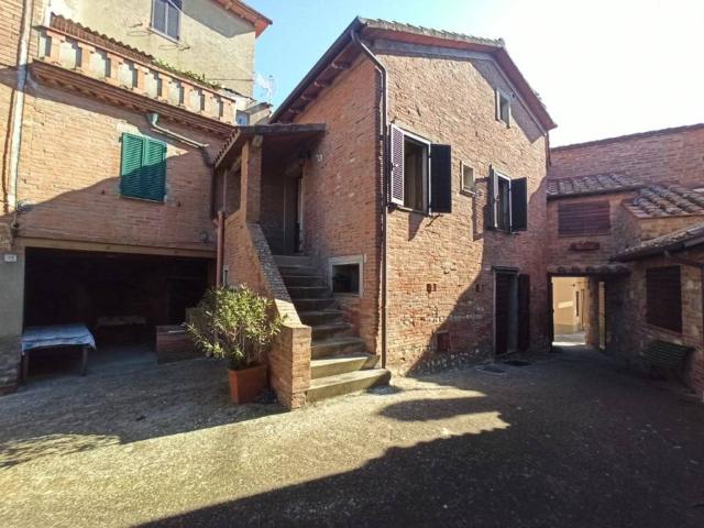 Detached house in Via Roma, Castiglione del Lago - Photo 1