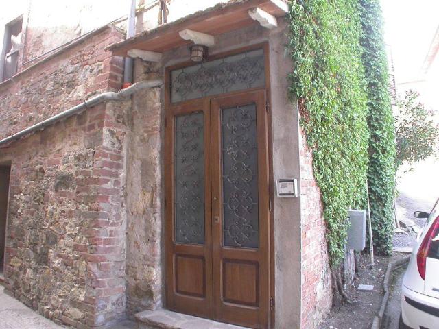 Detached house in Via della Repubblica, Castiglione del Lago - Photo 1