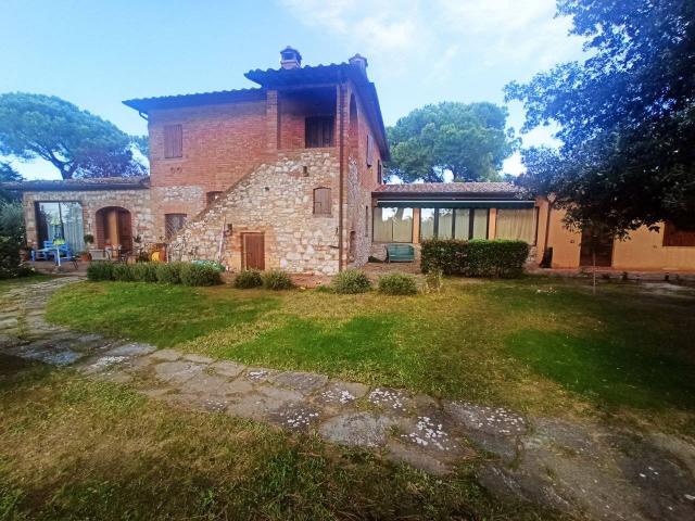 Country house or cottage in Via Roma, Castiglione del Lago - Photo 1