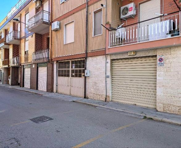 Garage or car box in Via Guido Reni, San Severo - Photo 1