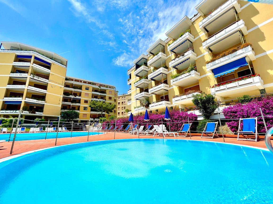 Monolocale in vendita, San Lorenzo al Mare con giardino condominiale