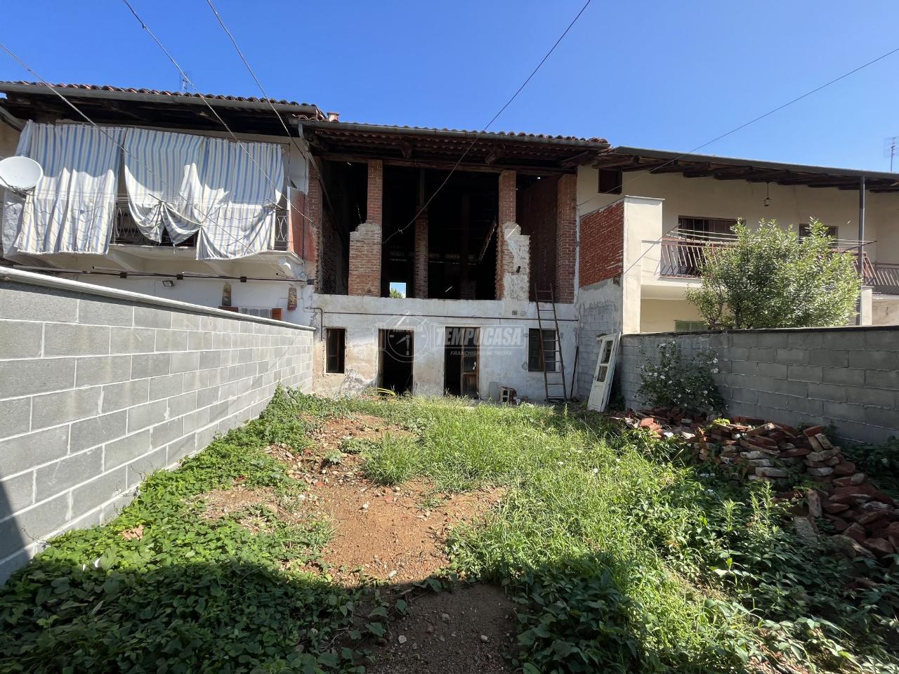 Casa Indipendente In Vendita San Giusto Canavese Con Giardino Privato Mq Wikicasa